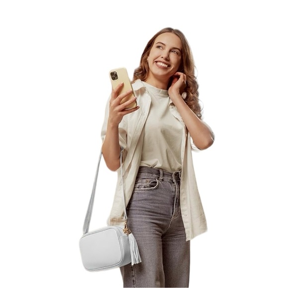 - Genuine leather camera bag crossbody with tassel - white - Picture 3 of 11